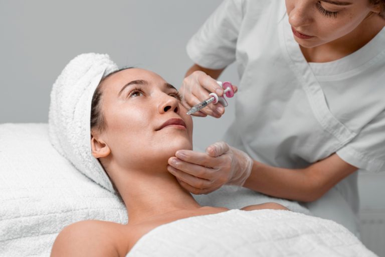 Read more about the article HIFU vs Ultherapy: What Is The Difference?