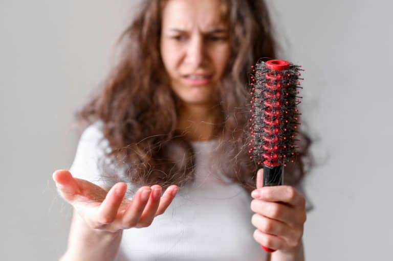 Read more about the article Minoxidil: Hair Loss Treatment Uses, Side Effects, & More