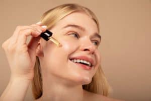Read more about the article Retinol For Beginners: Benefits For Skin, Usage and More