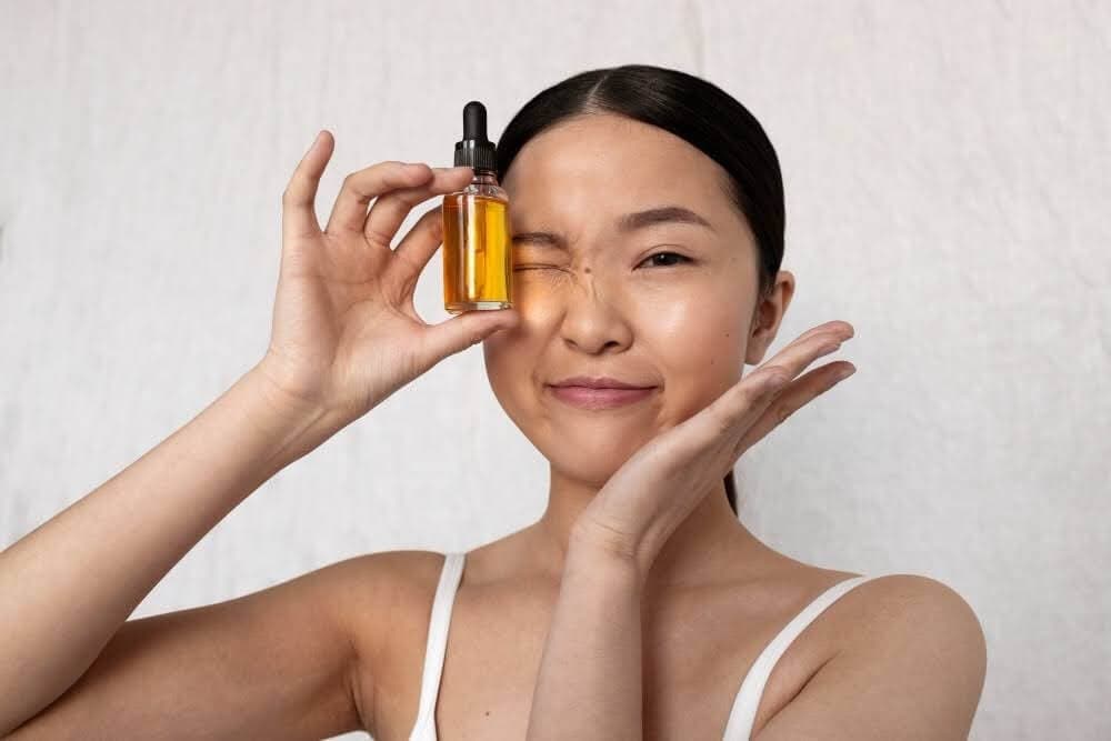 Tamanu Oil for Skin: All You Need To Know - Tamanu oil for skin 4 Tamanu oil for skin