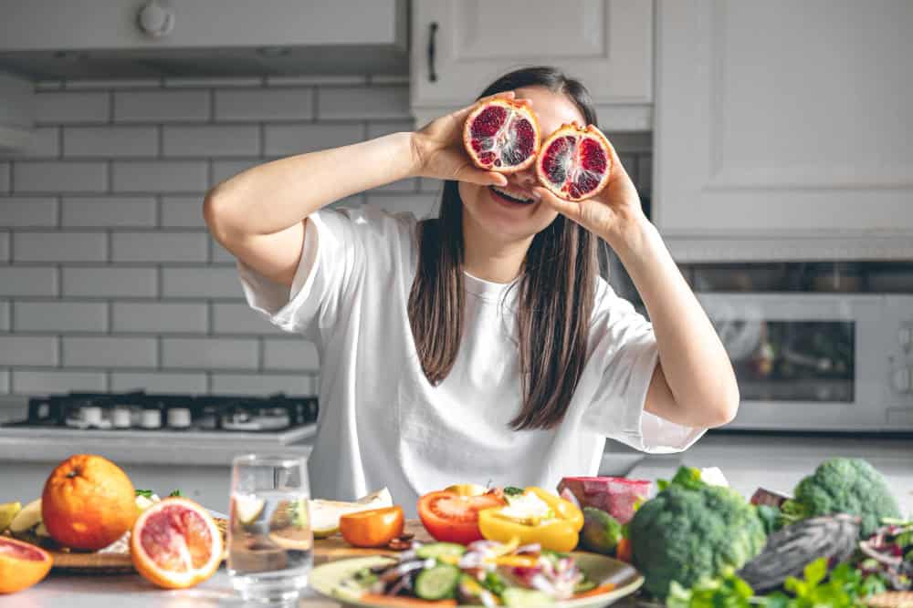 How Diet Affects Your Skin: Our Skin Is Often a Mirror of Our Overall Health - Vitamin and antioxidant rich foods 2 Vitamin and antioxidant-rich foods